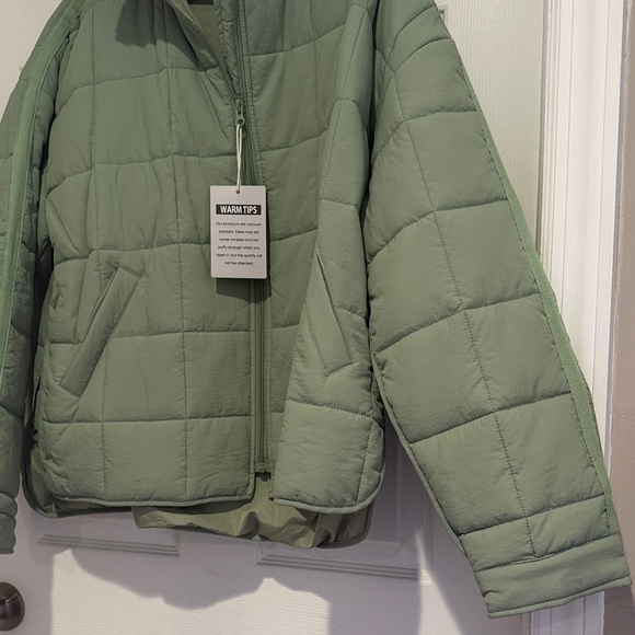Green Quilted Jacket - Picture 6 of 11